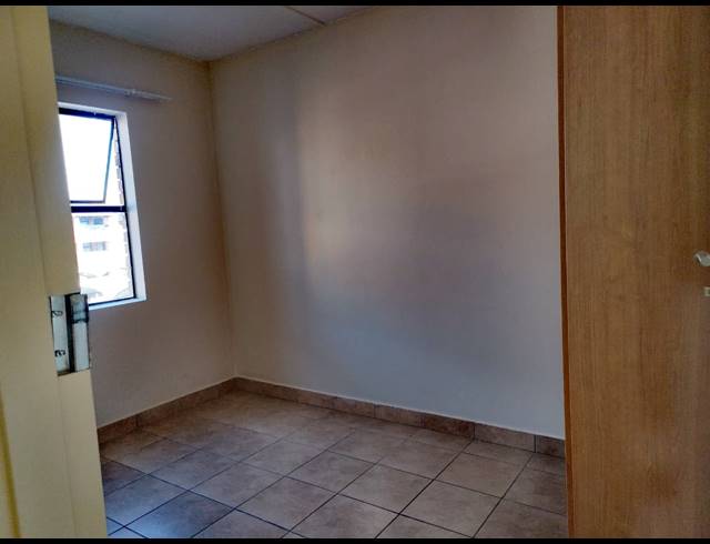 2 BEDROOM TOWNHOUSE FOR SALE IN KIBLER PARK